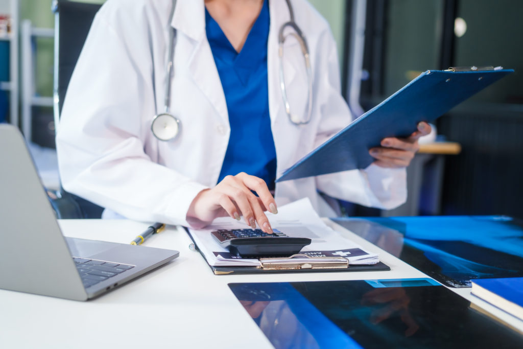 Cnae Para Clínica Médica - Calculos